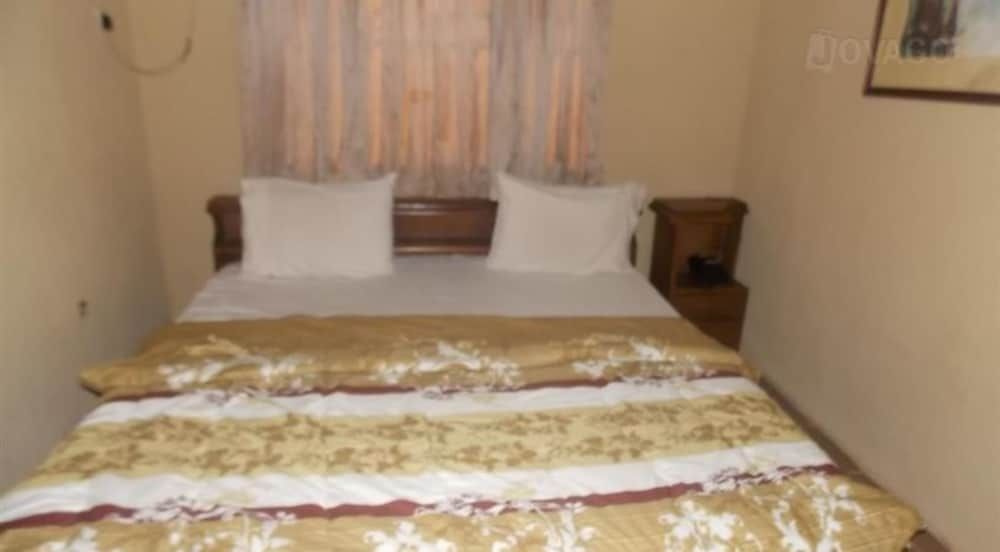 Samelot Hotel & Hall Family Room, Multiple Beds 2