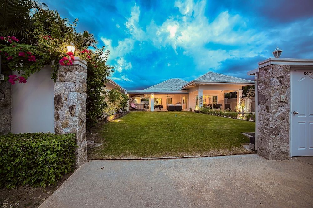 undefined Cozy 3 Bedroom Pool Villa L70 10