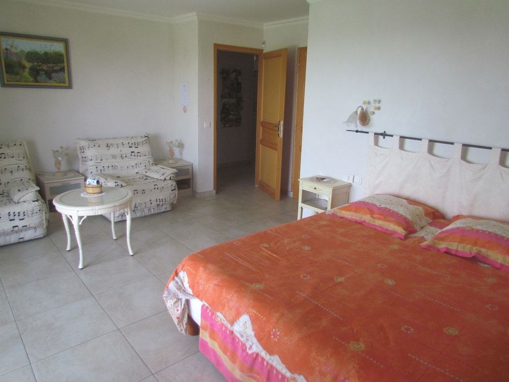 Comfort Room, Sea View, Poolside