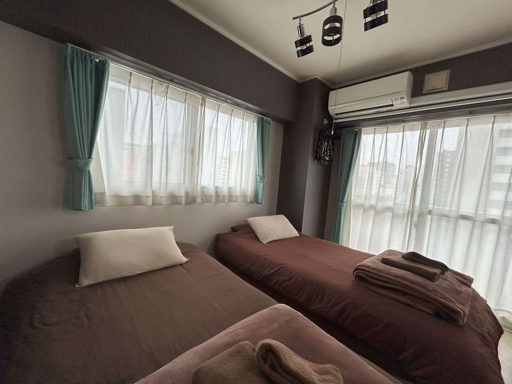 undefined Heights Showa 705 6