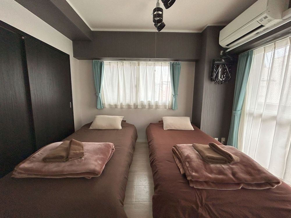 undefined Heights Showa 705 7