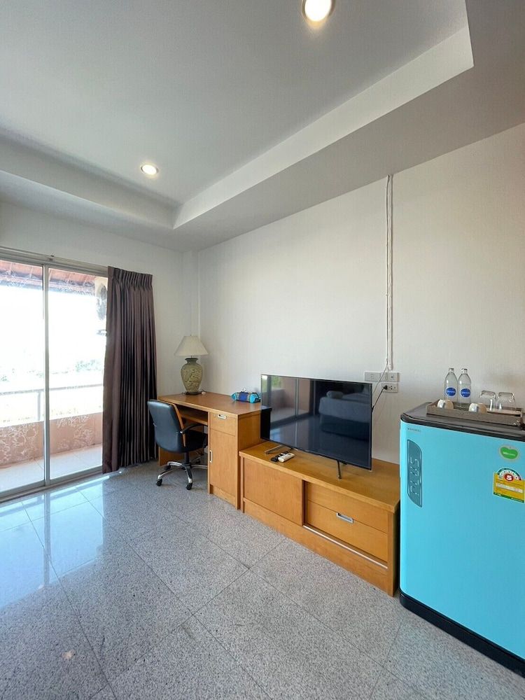 AK Terrace Standard Twin Room 7