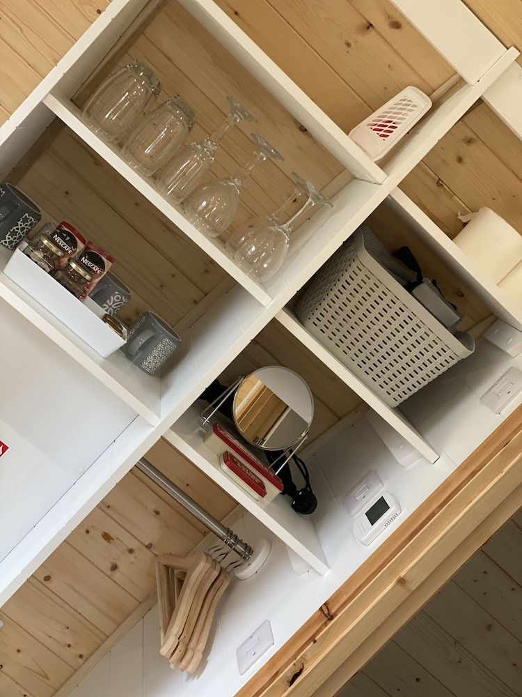 Southwell Retreat Glamping Pods Deluxe double room with sofa bed 6