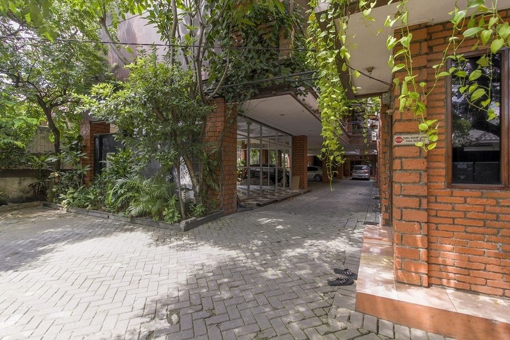 undefined RedDoorz Plus @ Ampera Raya 4