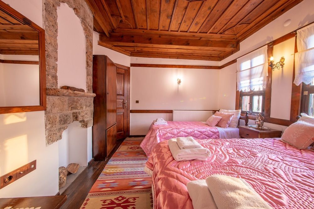 Suleyman Bey Konak Standard Triple Room 13