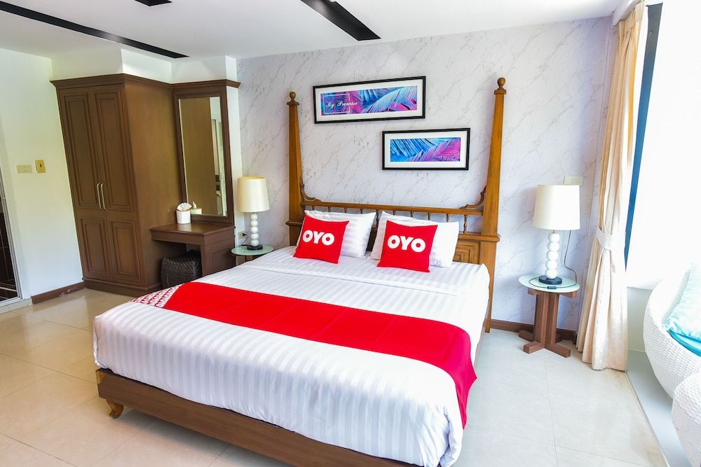 OYO 394 Nana Beach Cha Am Deluxe Double Room, Sea View 3