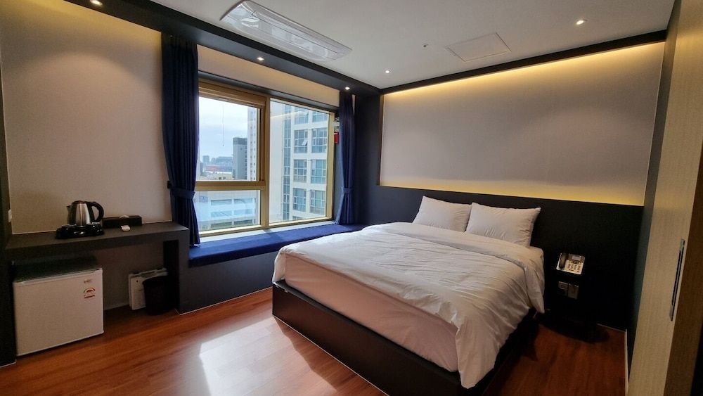 undefined Goldstone Hotel 7