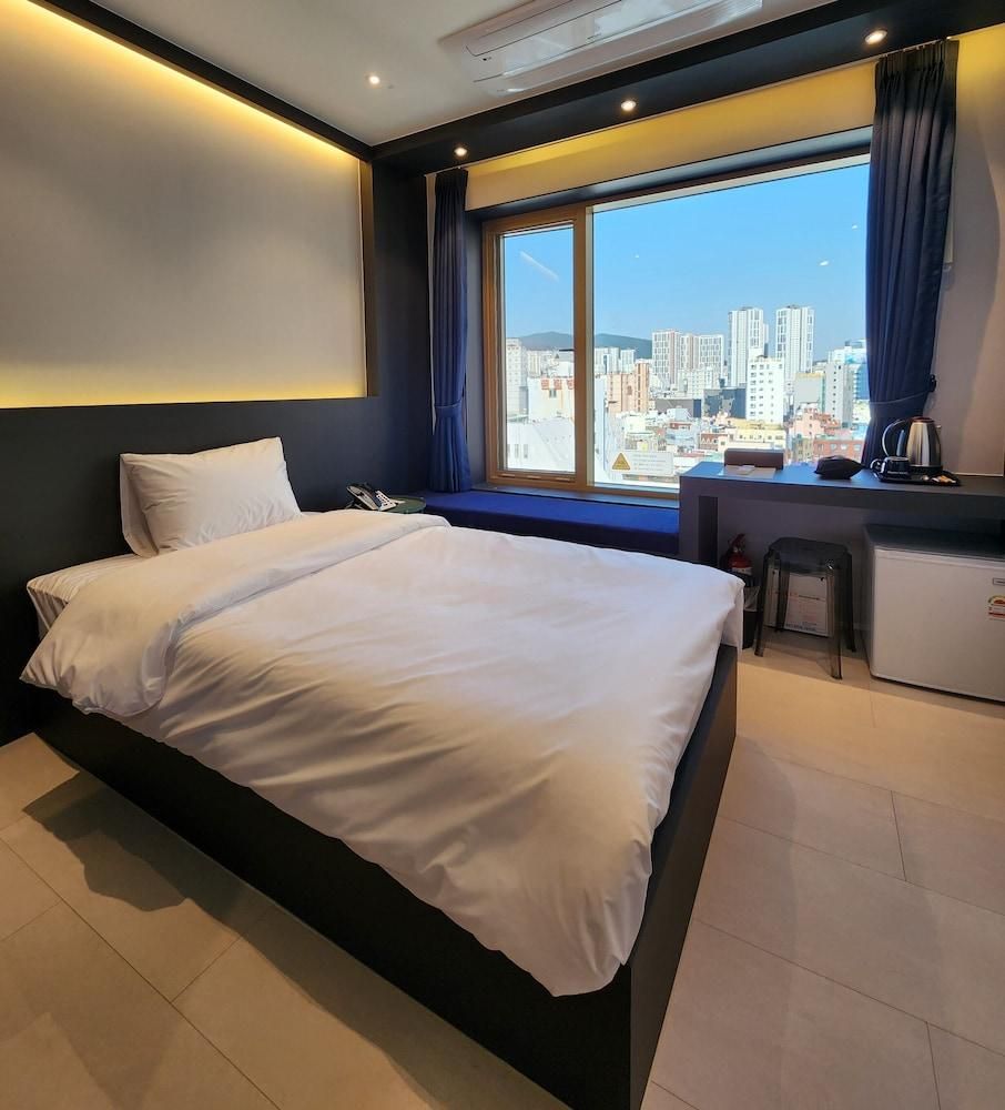 undefined Goldstone Hotel 6