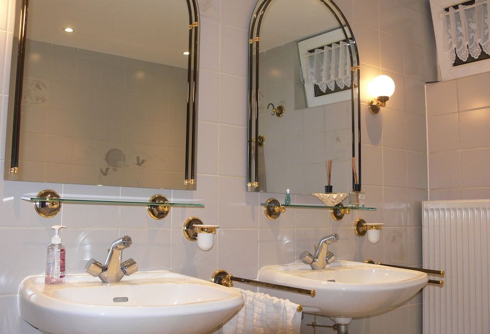 Die Villa Mettmann Comfort Apartment, Garden View 6