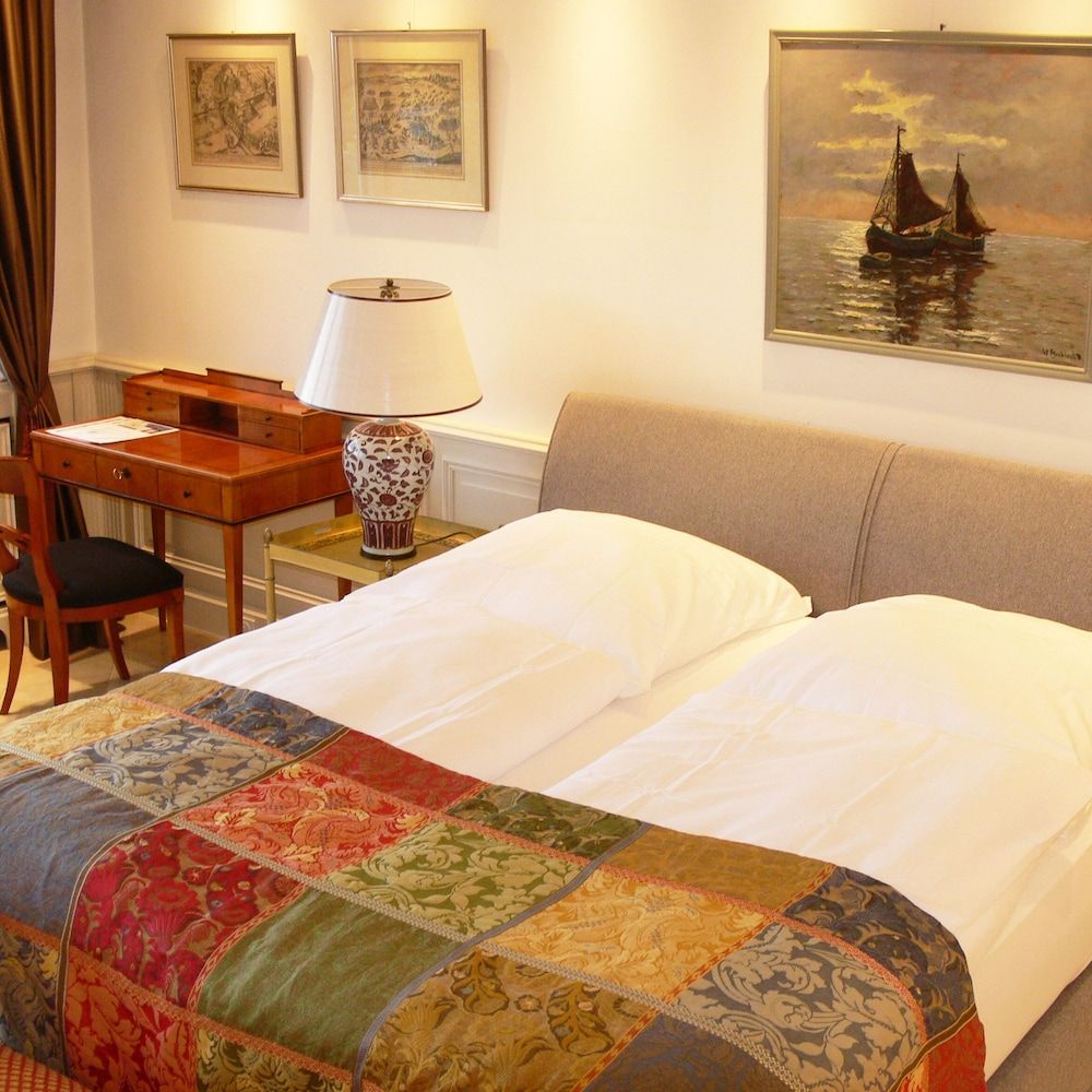 Die Villa Mettmann Luxury Double or Twin Room 2