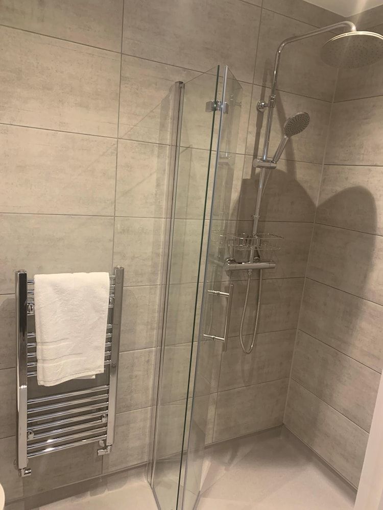 Highfield Coach House Economy Double Room, Ensuite 7