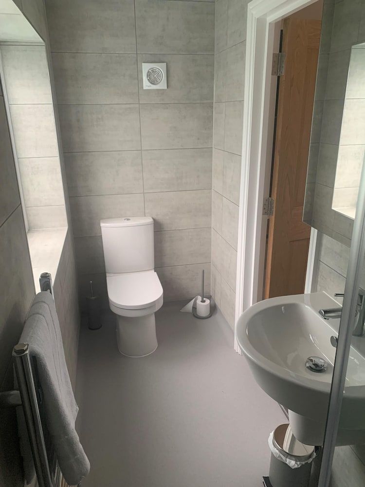 Highfield Coach House Deluxe Double Room, Ensuite 10