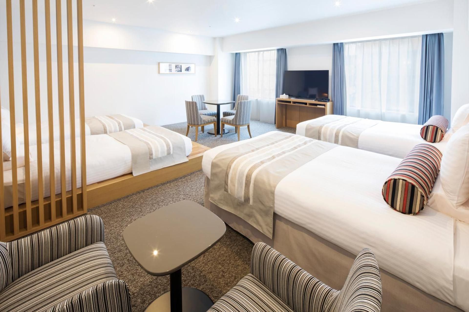 Grand Deluxe Fourth - Non-Smoking - No Room Cleaning Service