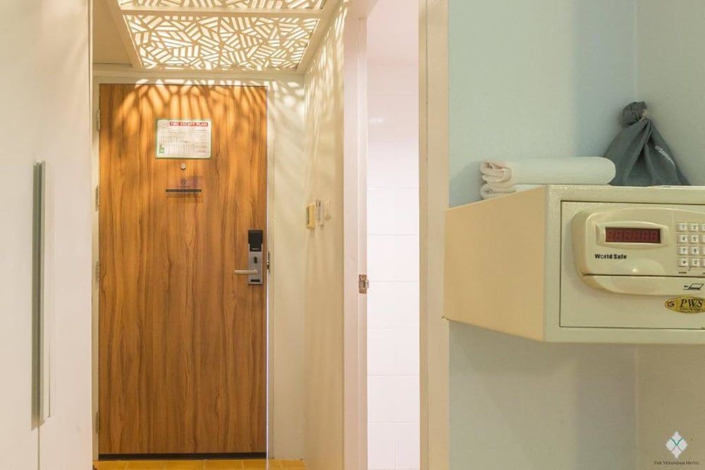 The Verandah Superior Room (Room Only) 9