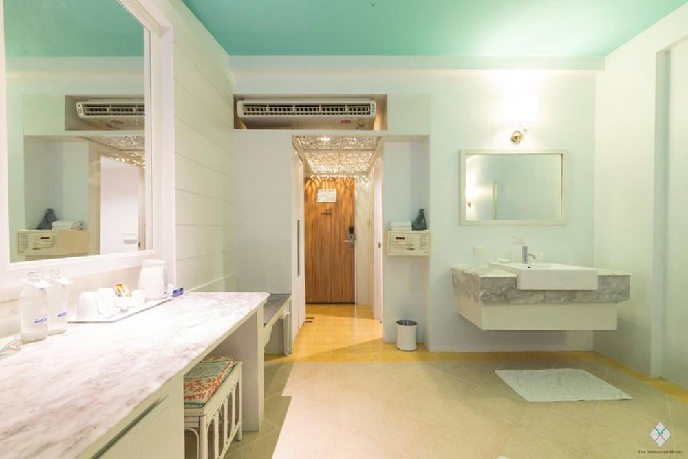 The Verandah Superior Room (Room Only) 11