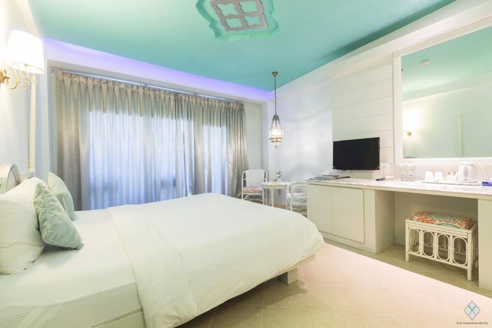 The Verandah Superior Room (Room Only) 17