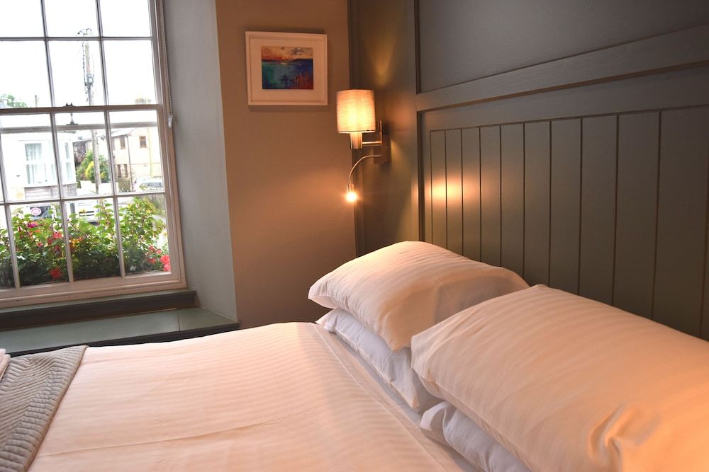 Crown Inn Double Room, Ensuite