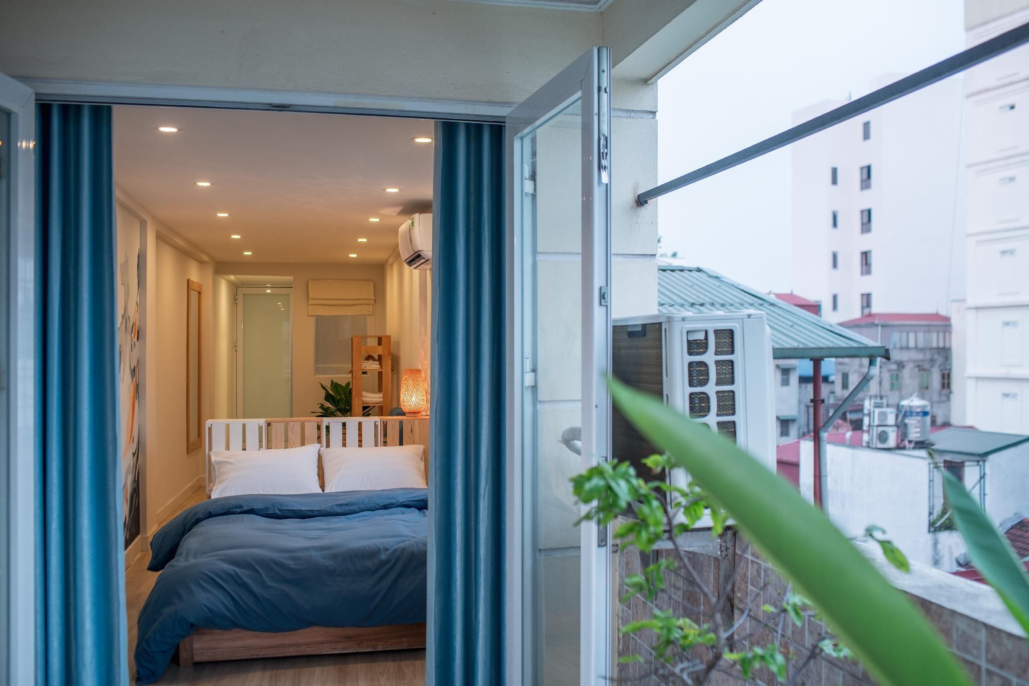 undefined Graffiti Hotel 2