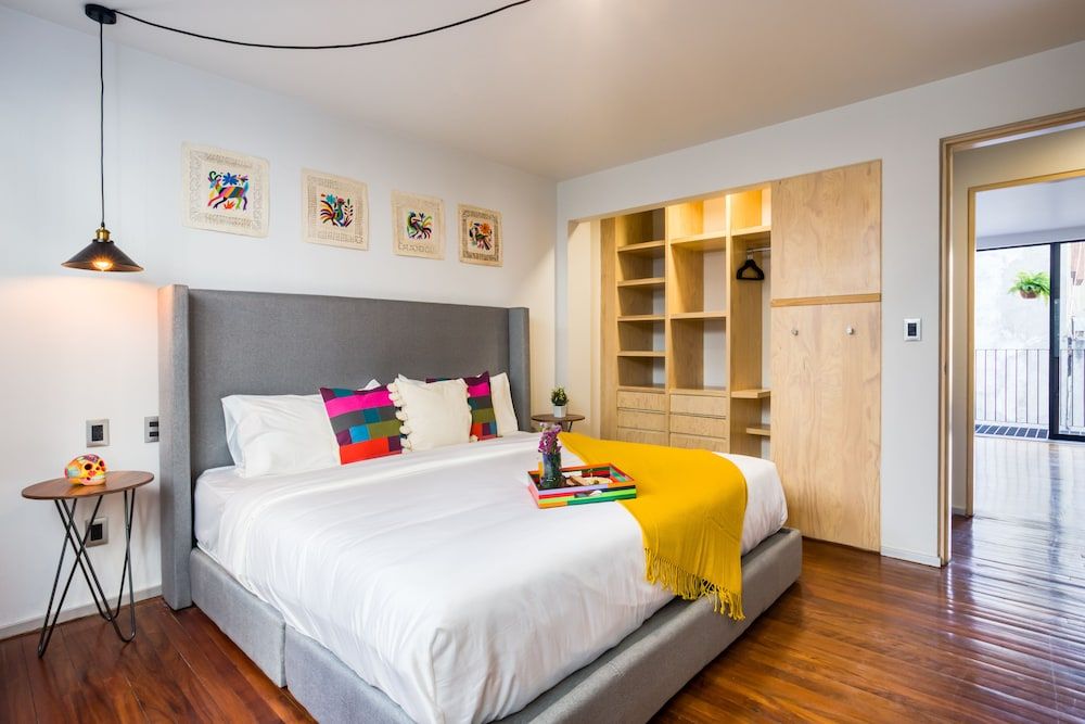 undefined ULIV Condesa 7