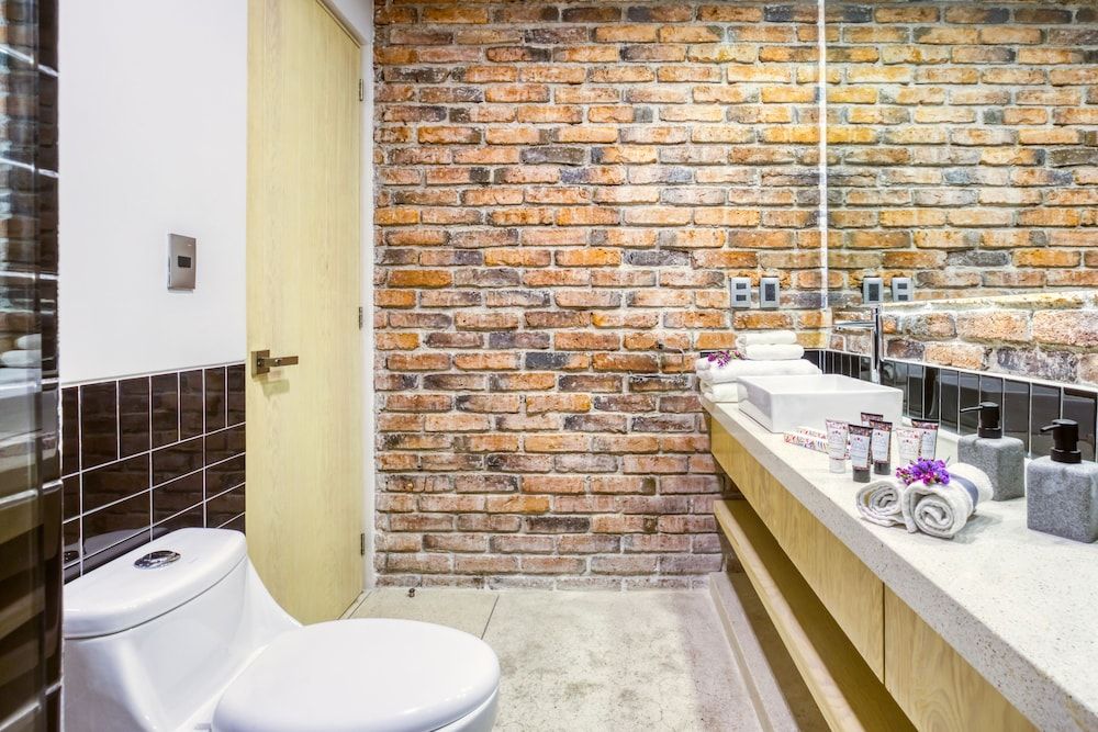 ULIV Condesa Two-Bedroom Apartment 4