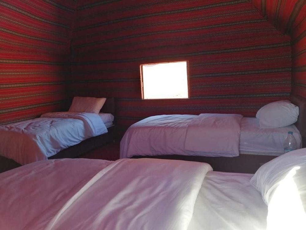 undefined Atlantis Rum Camp 4