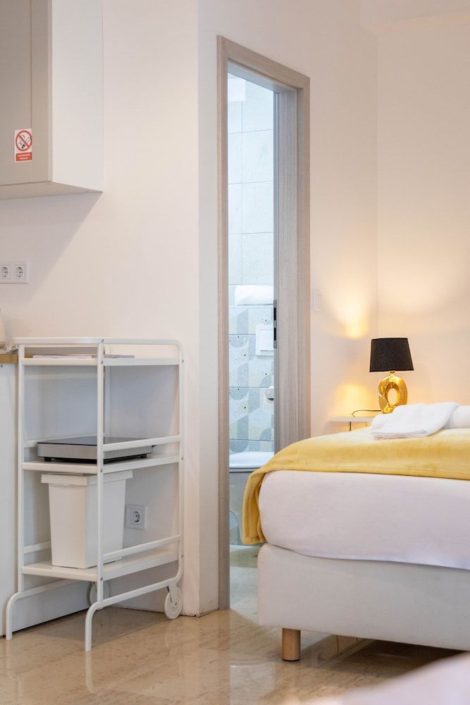 undefined Beautiful Studio Near City Center 5