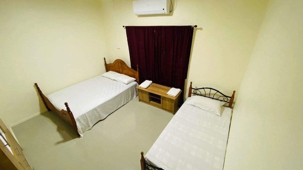 Fox Homestay Basic Apartment, 2 Bedrooms 2
