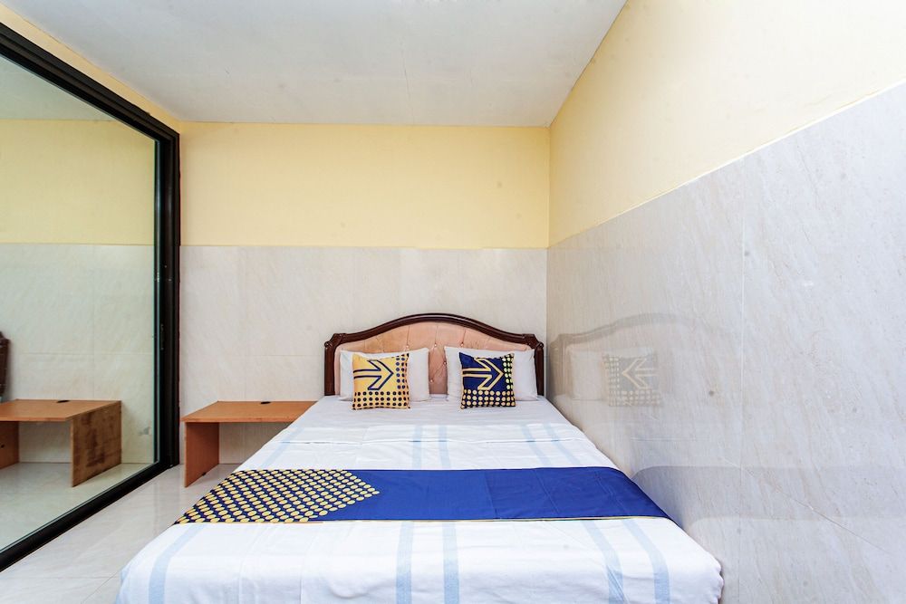 SPOT ON 2815 Hotel Damai Double Room 2