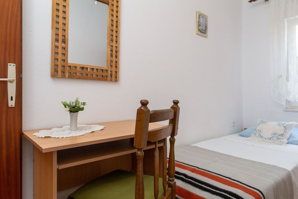 A1 - apt Near Beach With Patio, Parking and Grill Apartment 2