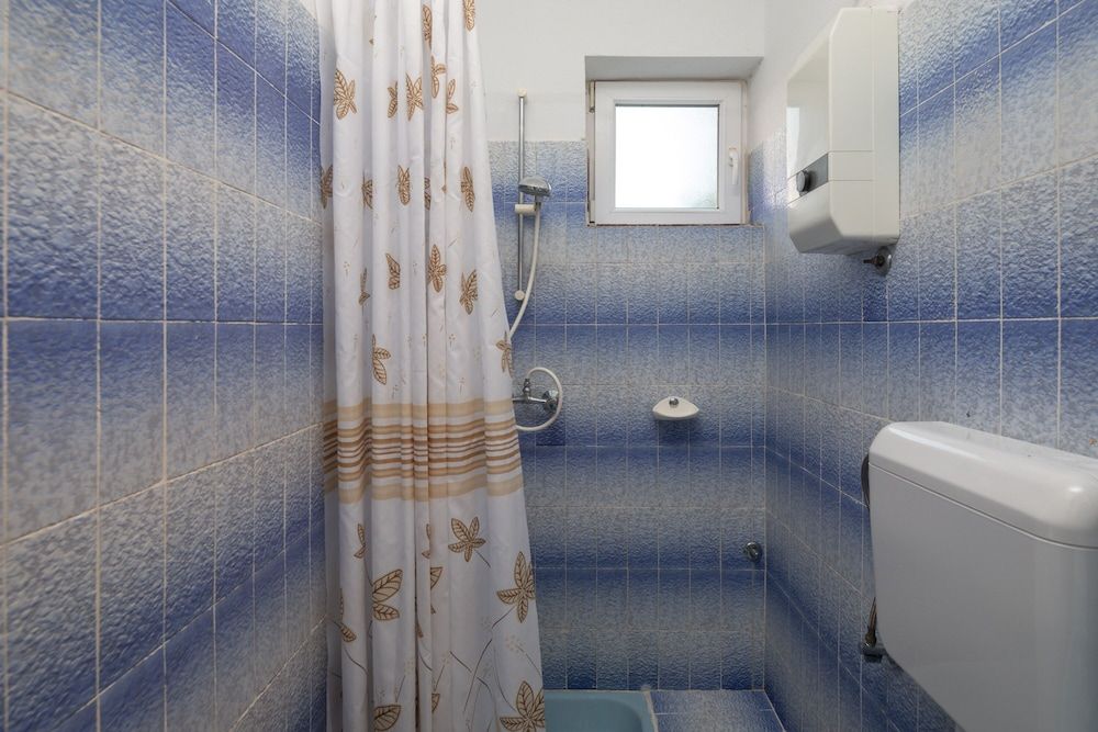 A1 - apt Near Beach With Patio, Parking and Grill Apartment 6