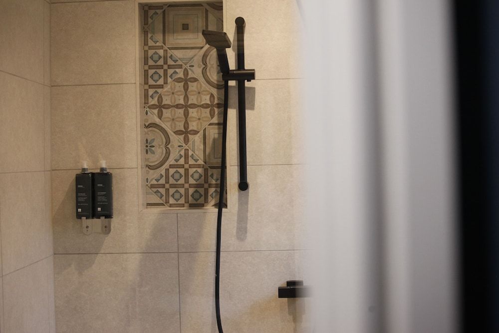 no.12 self check-in apartments Executive Apartment 5