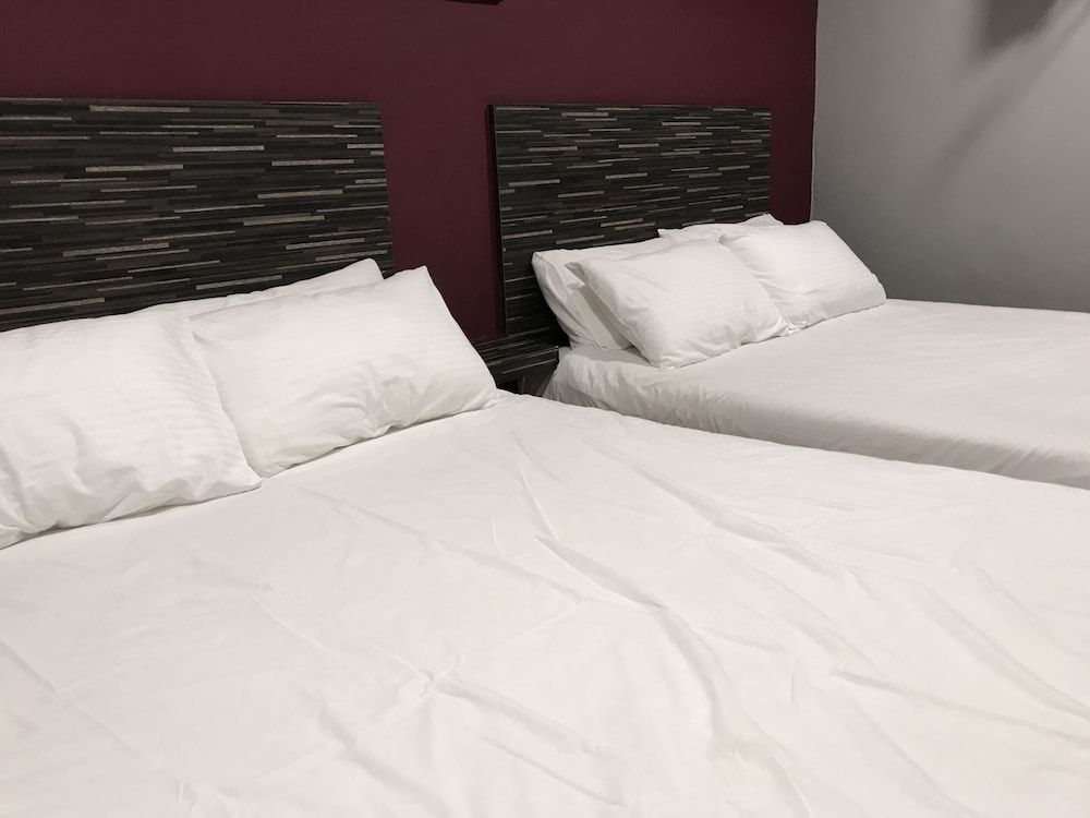 OYO 90487 K Threegod Hotel Family Suite