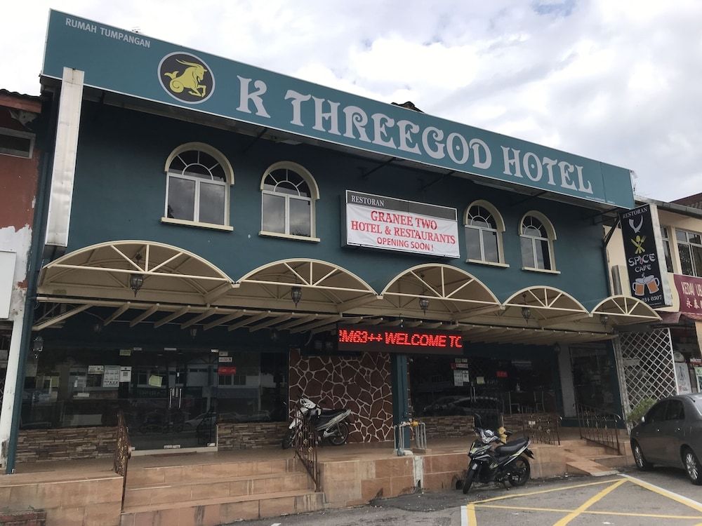 undefined OYO 90487 K Threegod Hotel