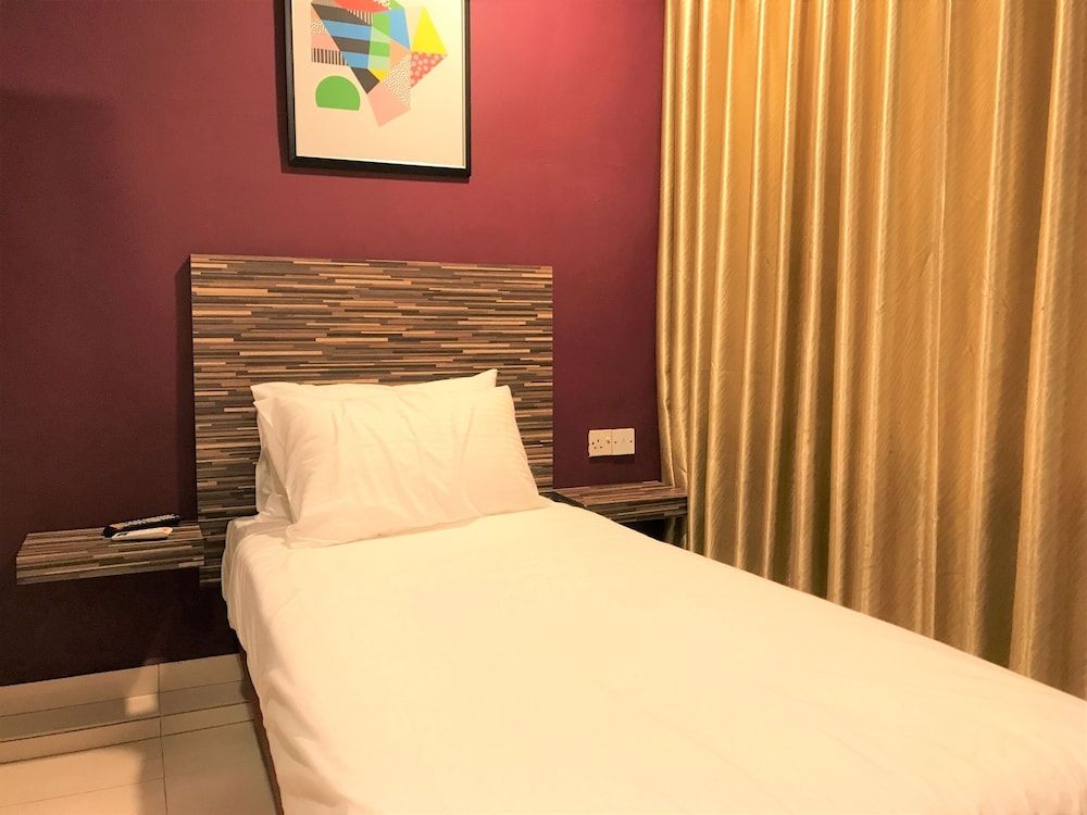 undefined OYO 90487 K Threegod Hotel 6