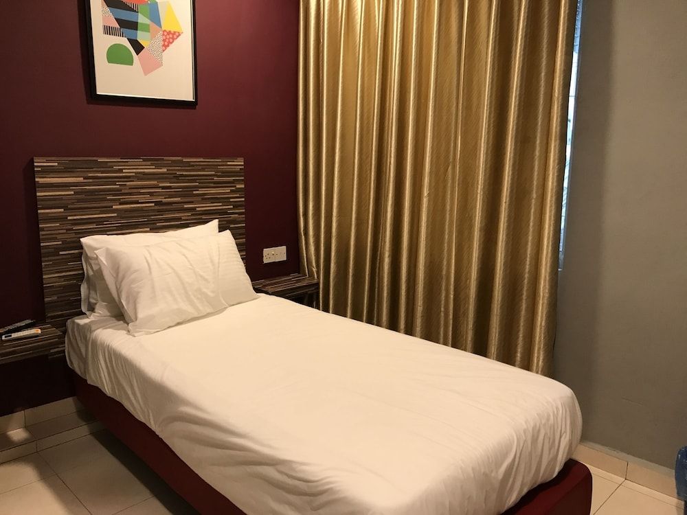 undefined OYO 90487 K Threegod Hotel 3