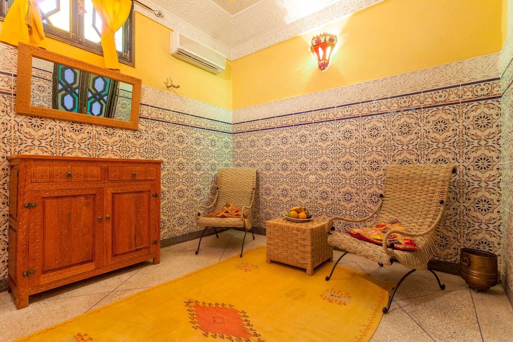 undefined Riad Tasneem 9