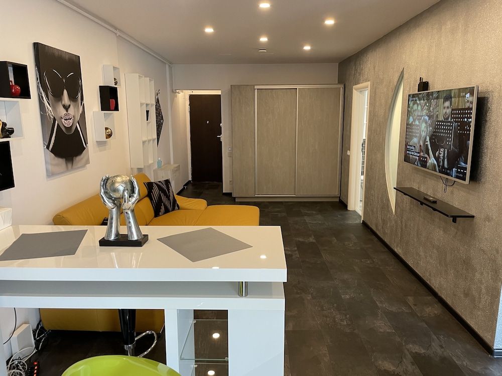 Fancy Westpark 2 Residence Lake View W7 Premier Apartment 11