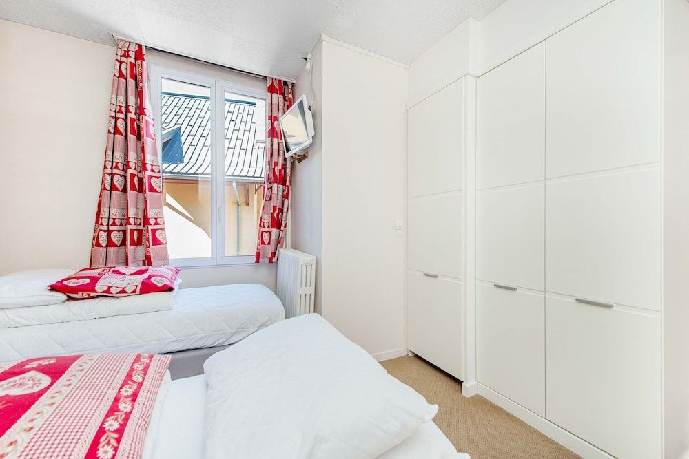 Traditional Twin Room
