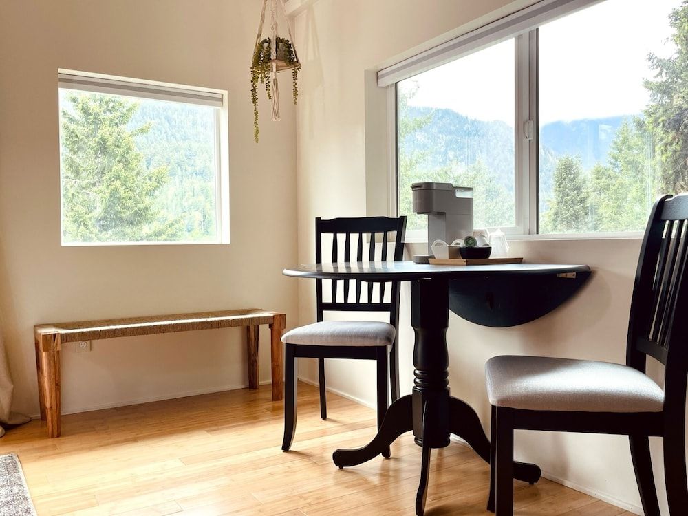 Terra Vista Chalet Comfort Room, 1 Queen Bed, Fireplace, Mountain View 15