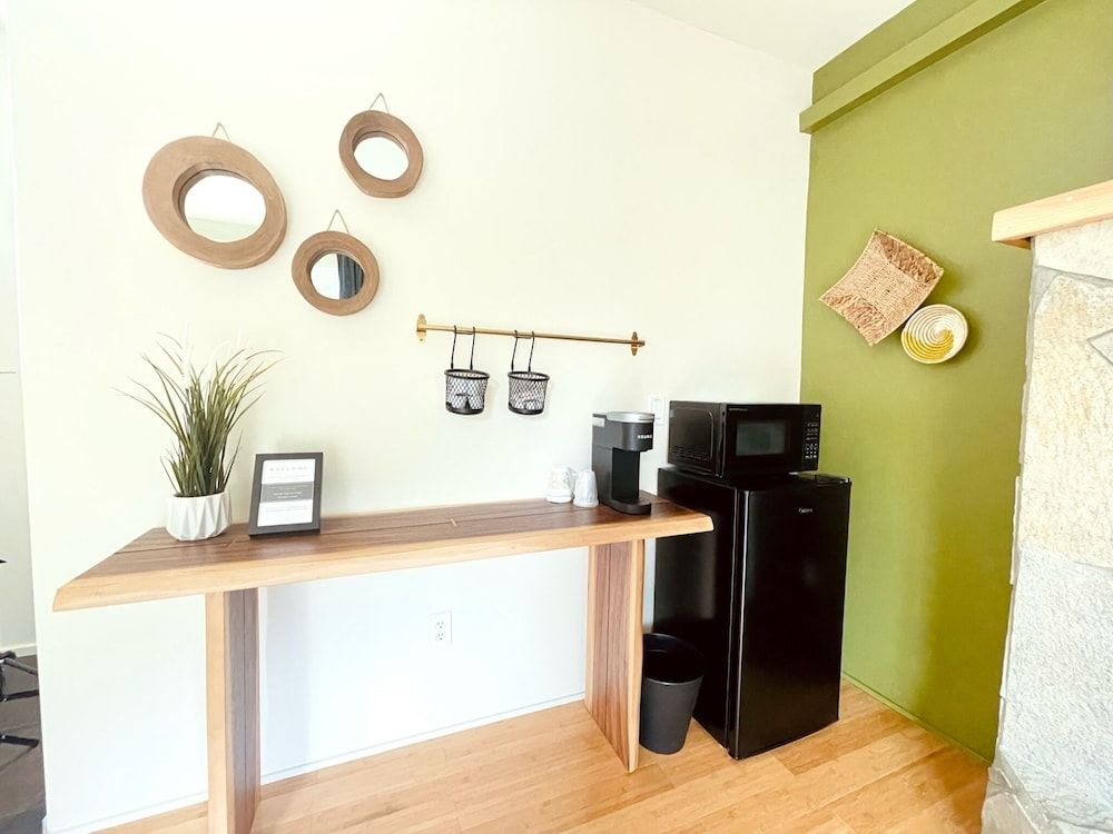 Terra Vista Chalet Standard Room, 1 King Bed, Fireplace 8