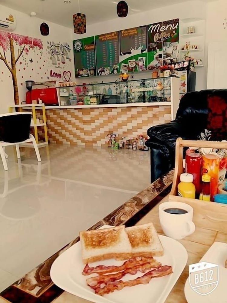 undefined Pornthep Mansion 4