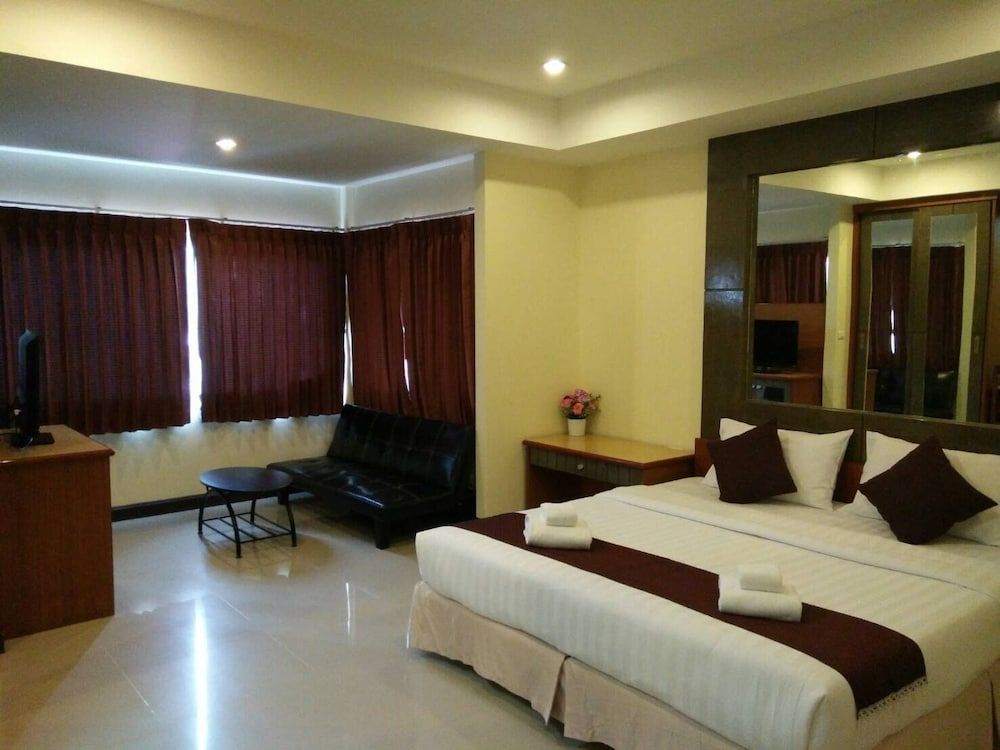 Pornthep Mansion Double or Twin Room 2