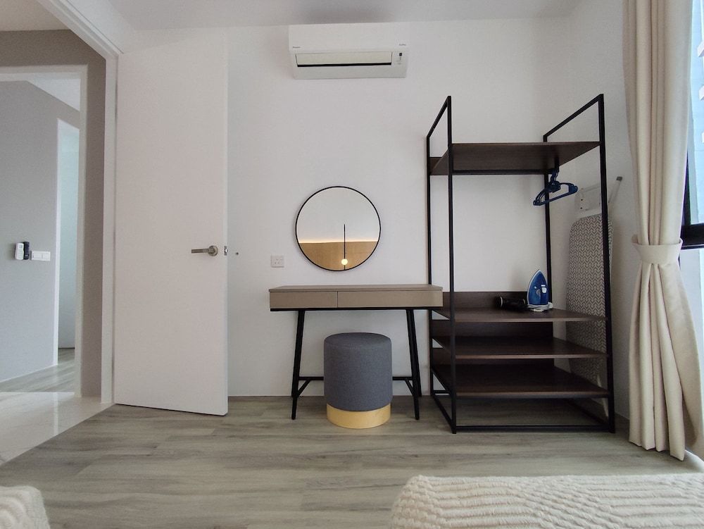 Lumi Tropicana Deluxe Condo, 2 Bedrooms 7