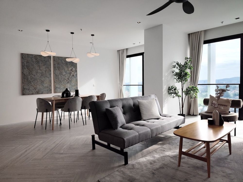 Lumi Tropicana Deluxe Condo, 3 Bedrooms 6