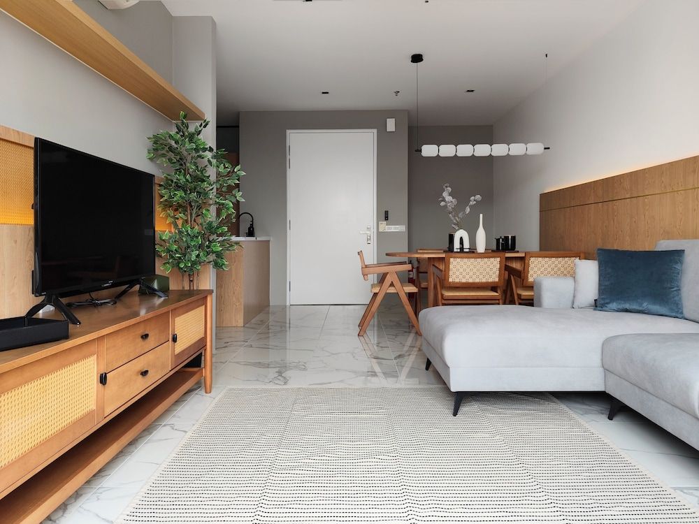 undefined Lumi Tropicana 3