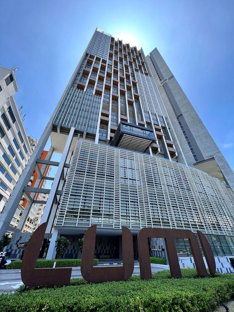 undefined Lumi Tropicana 4