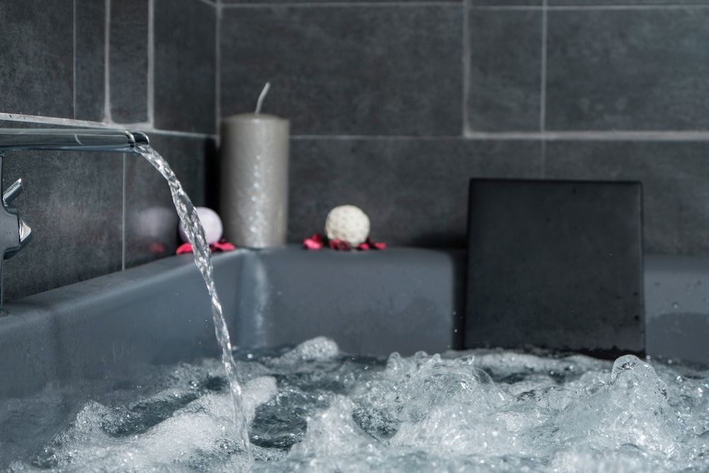 Ladas Pyrgos Elegant Suite with Spa Bath 12