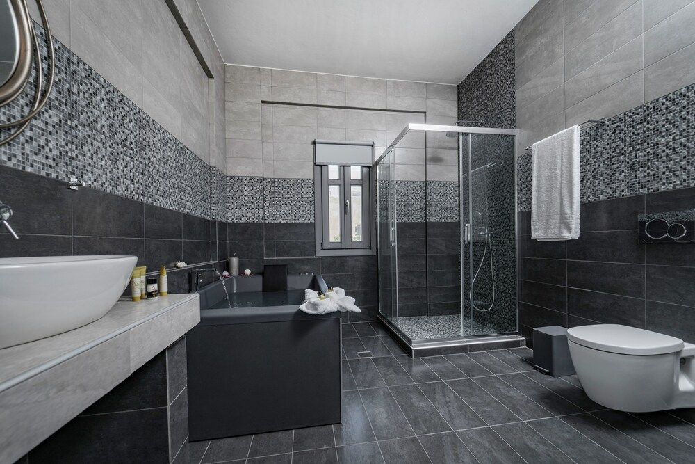 Ladas Pyrgos Elegant Suite with Spa Bath 7