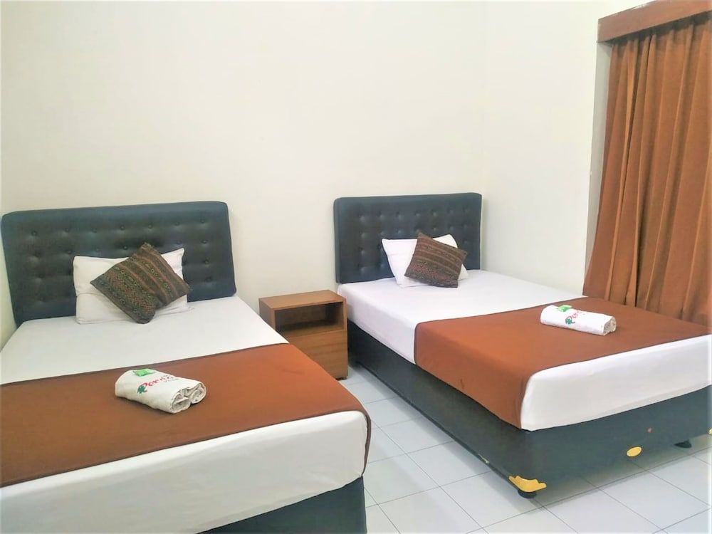 Hotel Perdana Superior Twin Room 2