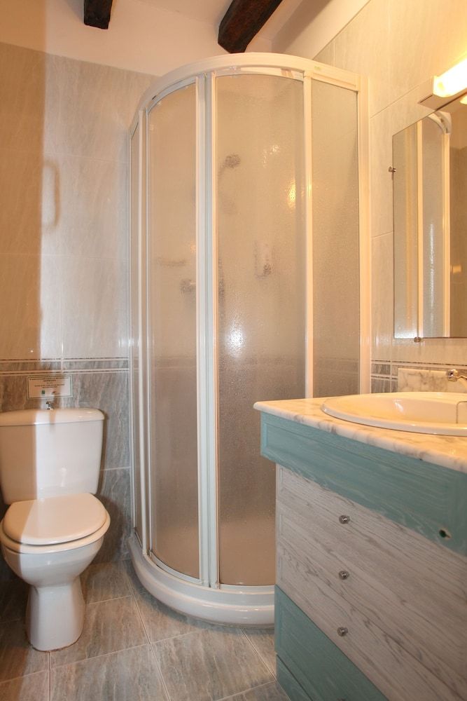 Casa Rural Gontxea Double Room, 1 King Bed 4